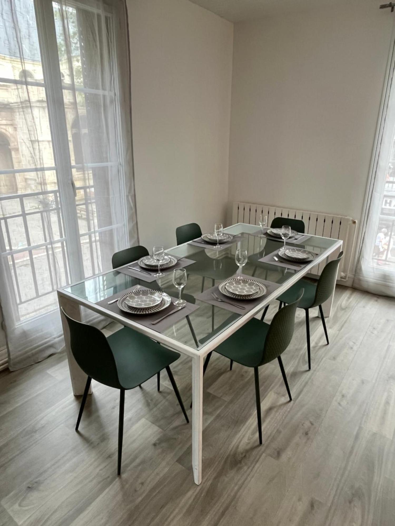 Vivez Au Coeur Historique - St Francois - Grand Appartement Confortable ル・アーヴル エクステリア 写真
